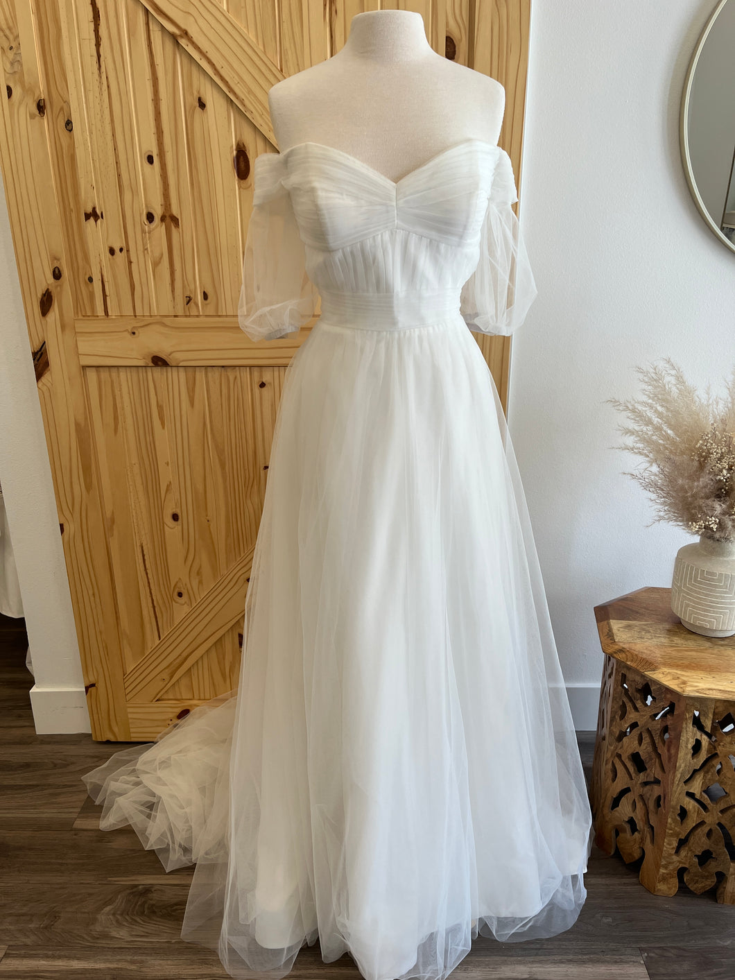 SAMPLE SALE: Evie Young, Sierra Gown