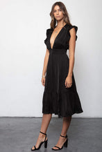 Load image into Gallery viewer, Stillwater, The Jessie Midi Dress Black
