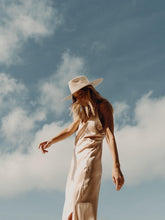 Load image into Gallery viewer, Van Palma, Nina, Off White
